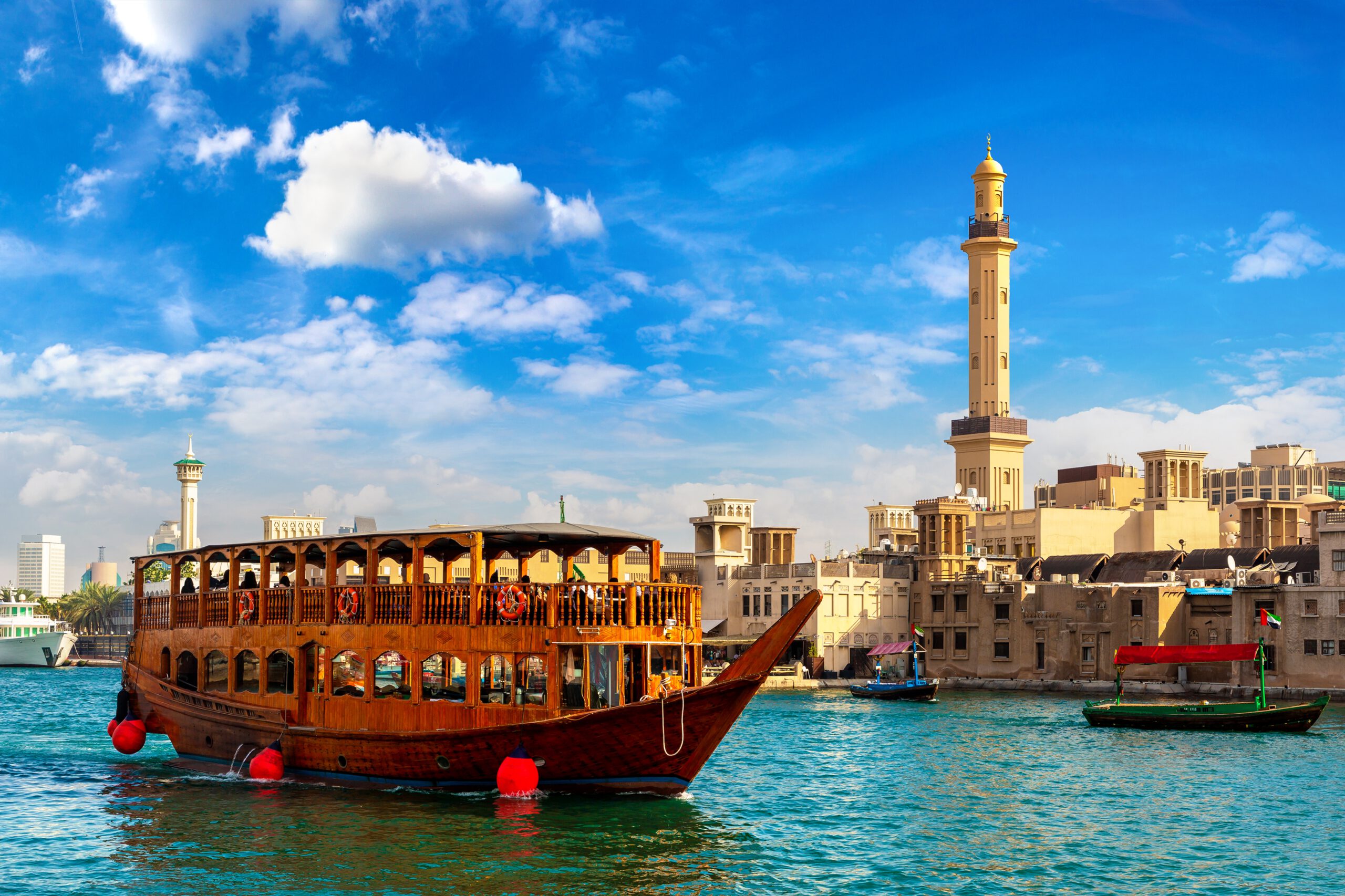 Dubai abra - Abra and dhow boats