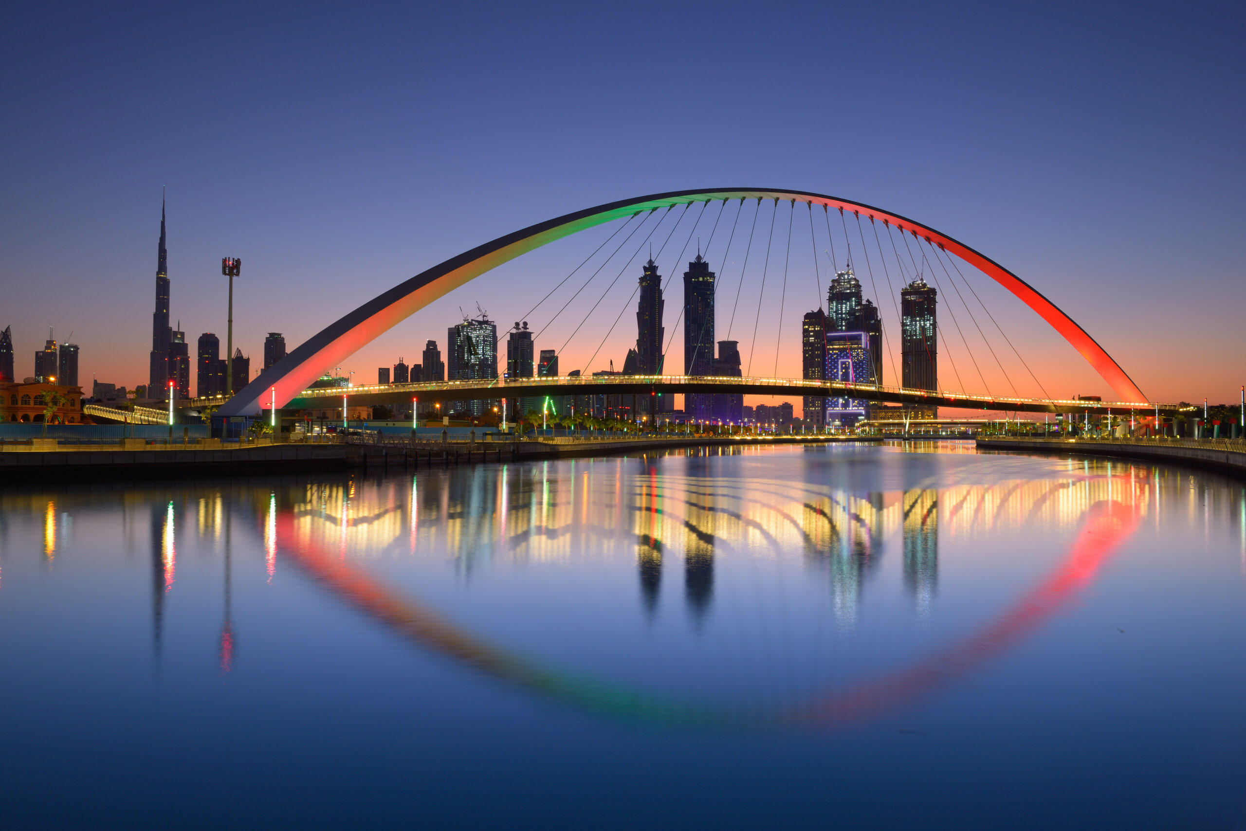 Dubai abra - Dubai Water Canal