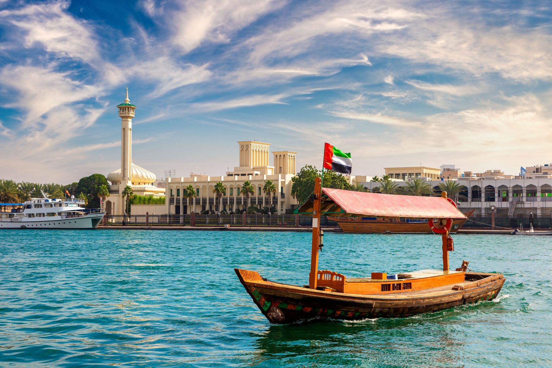 Dubai abra - Traditional boat in the Dubai Creek