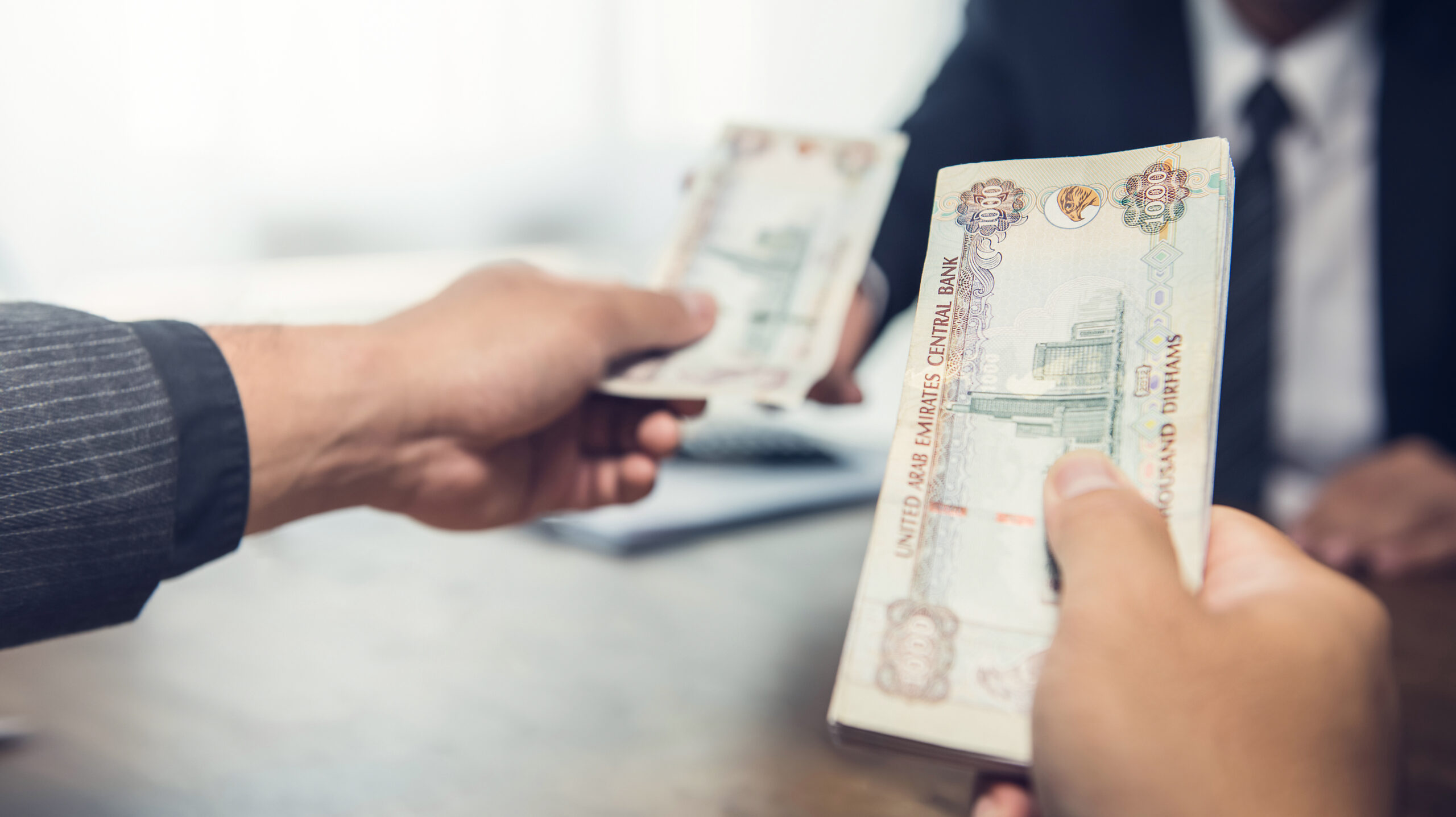 Money in Dubai - Paying in UAE dirhams