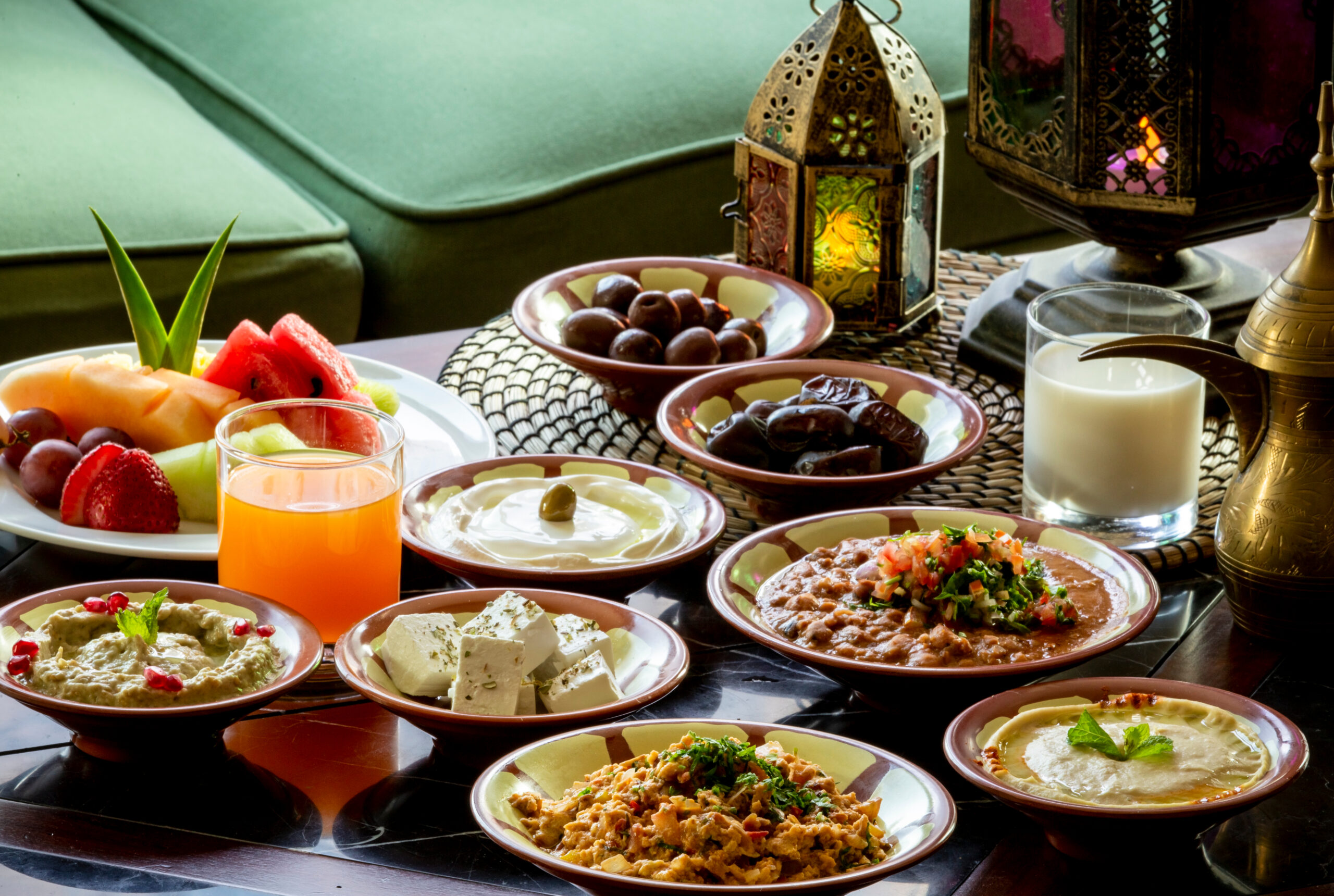Dubai Customs and Traditions - Ramadan iftar