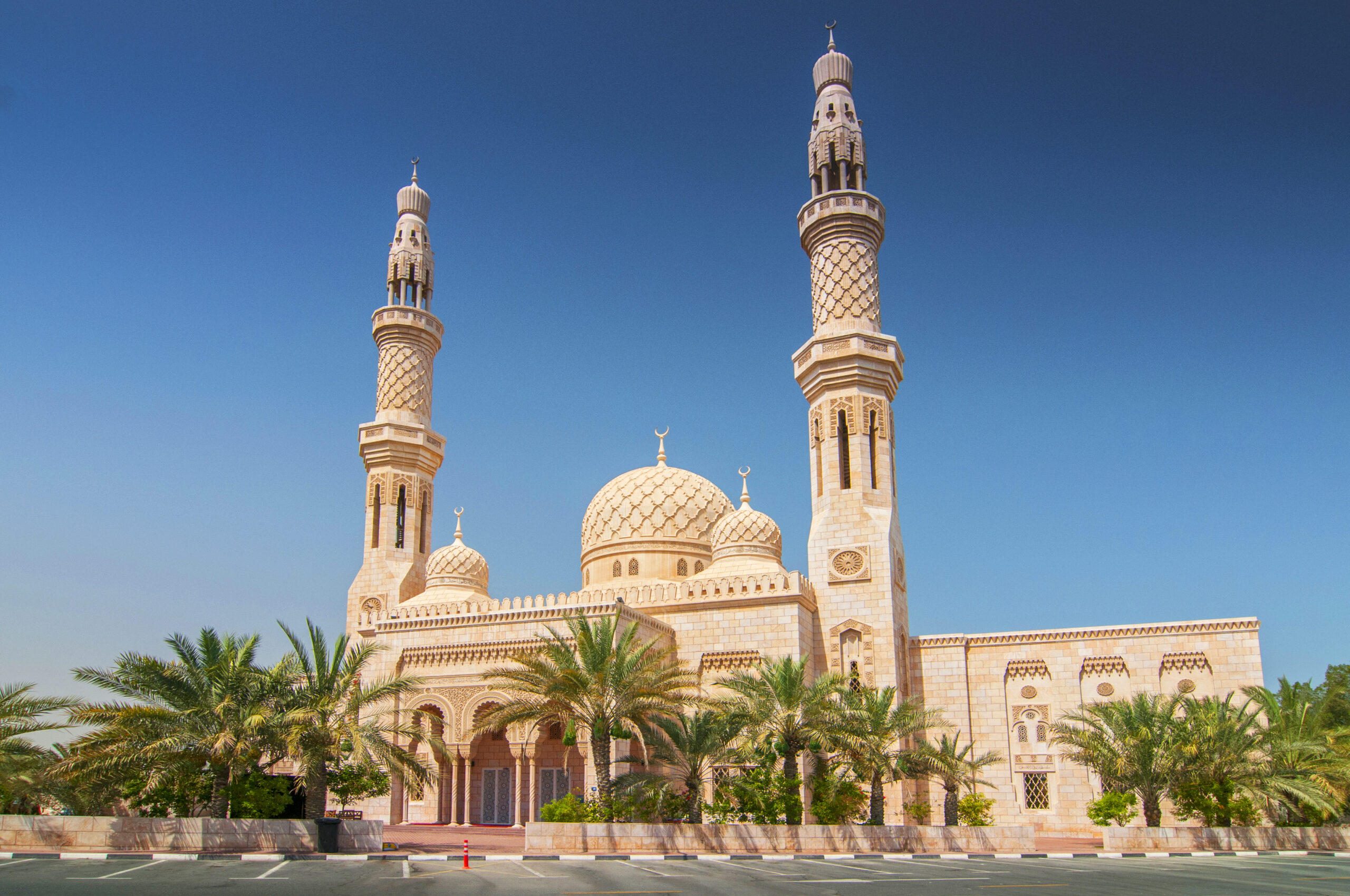 Jumeirah Mosque Dubai - Architecture