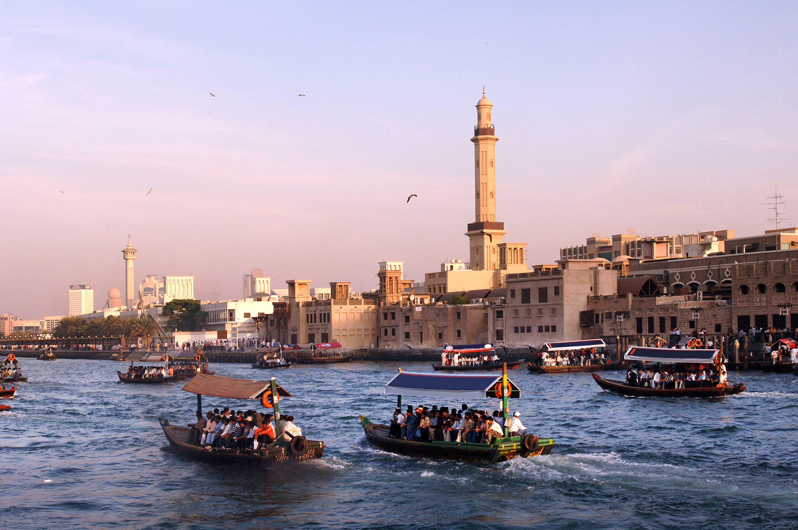 Dubai Creek - Abra water taxi