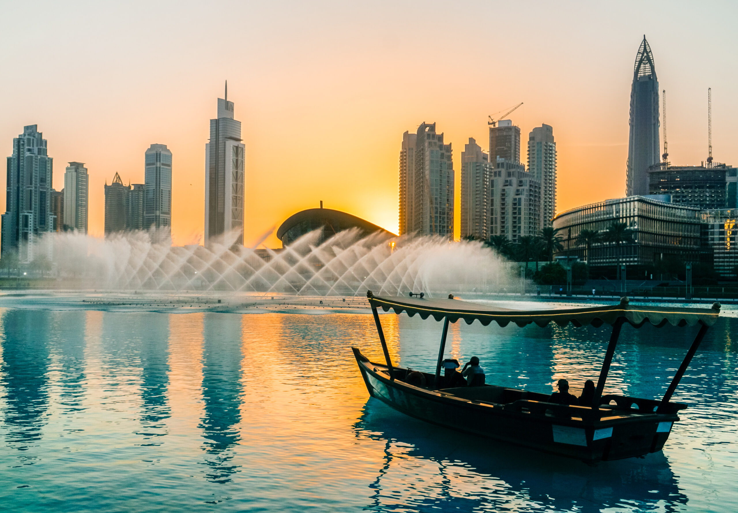 Dubai Fountain - Lake Boat ride