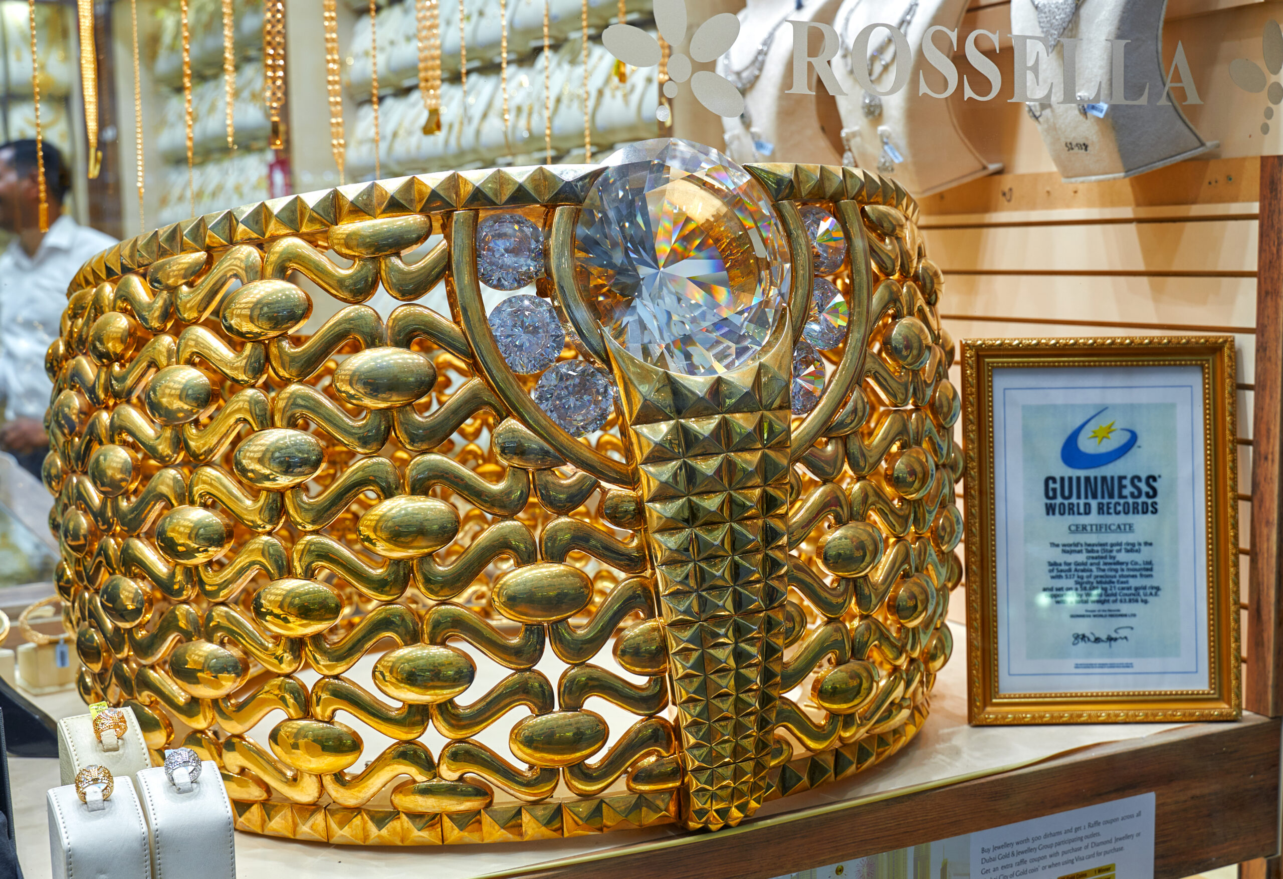Dubai Gold Souk - Largest gold ring in the world