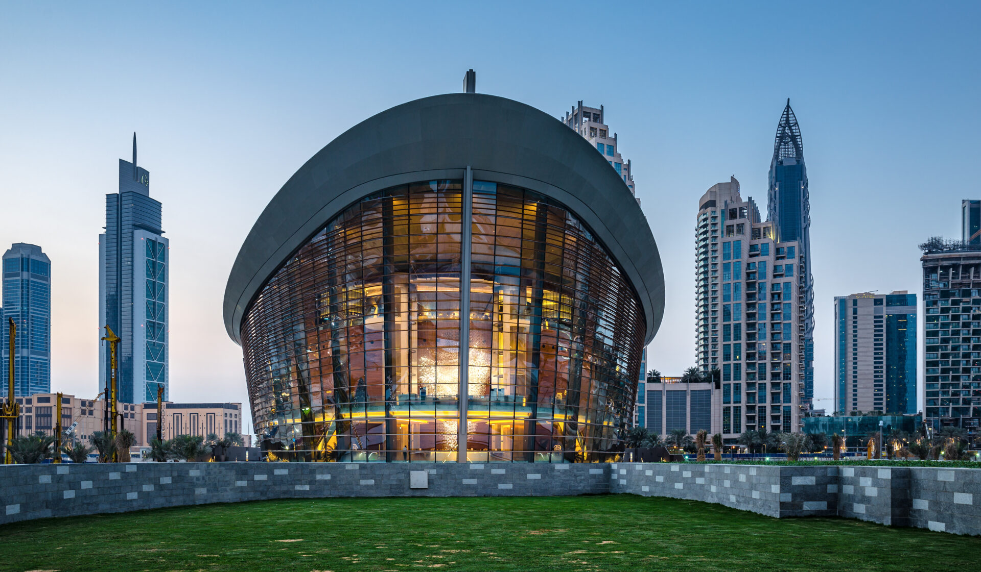 Dubai Opera - Dhow-like building