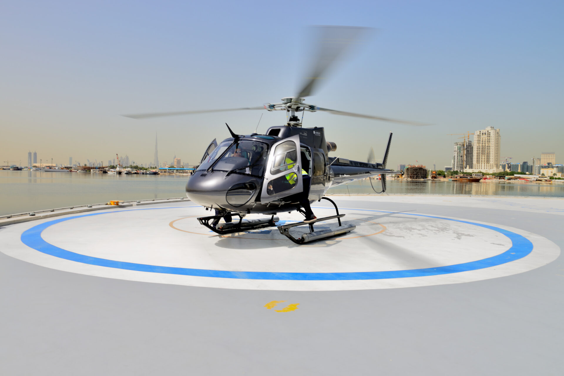 Best Dubai helicopter tours - Helipad