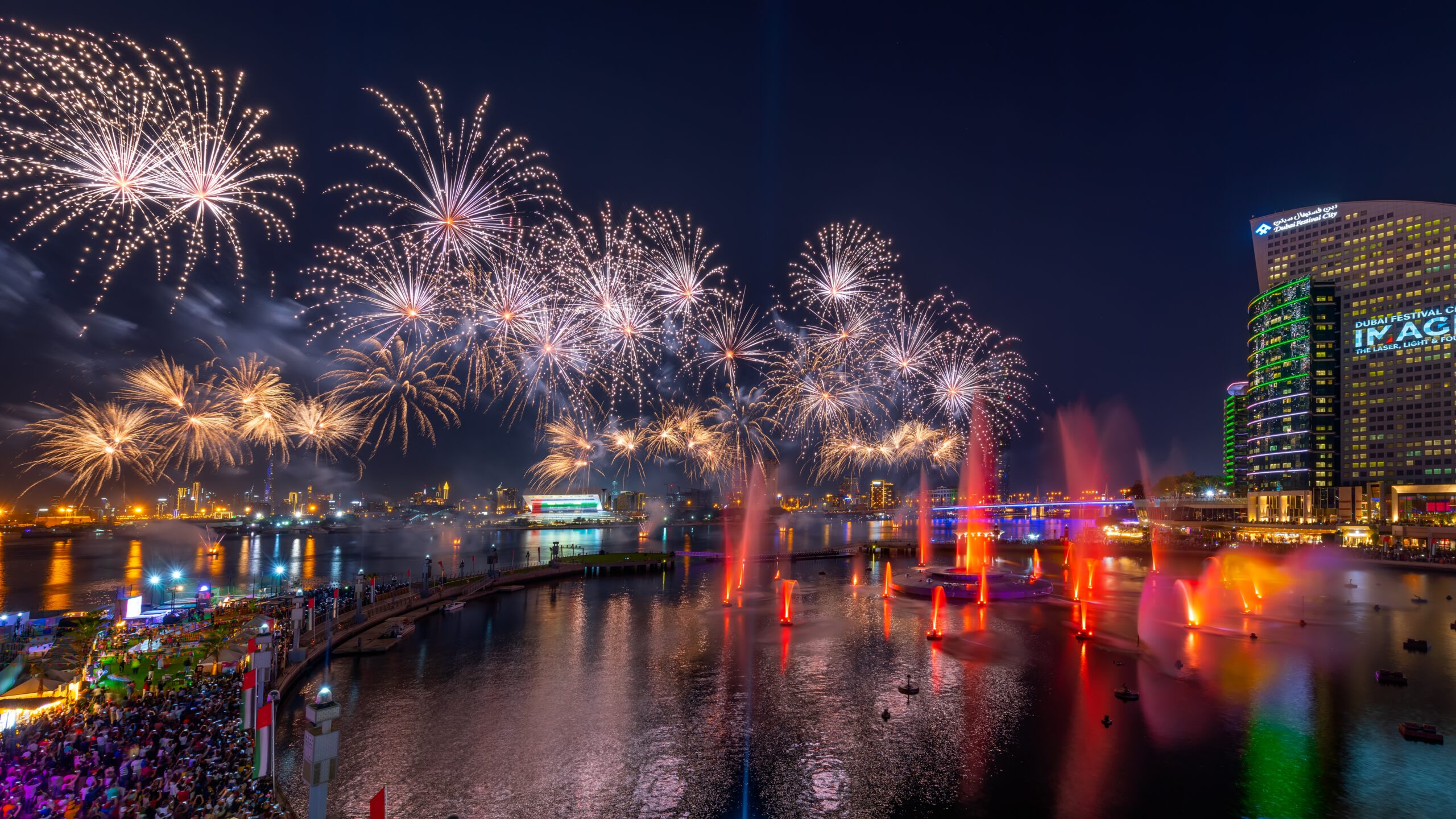 New Year in Dubai - Dubai Festival City Mall fireworks