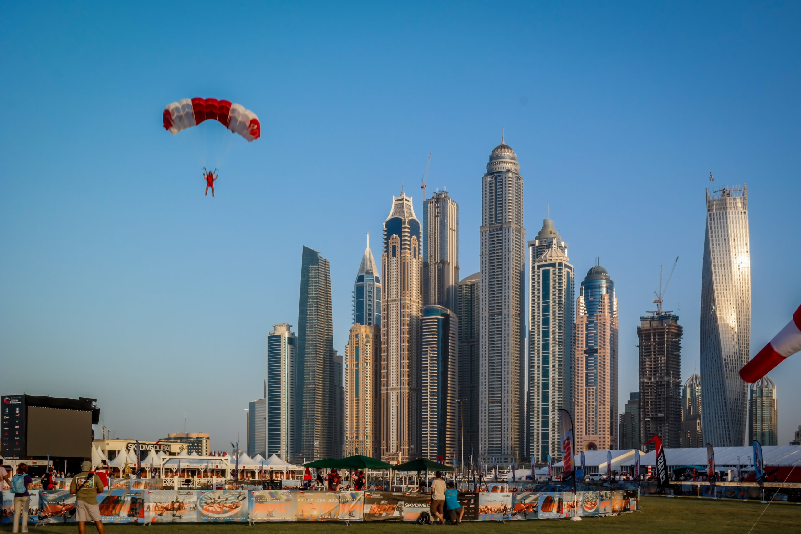 Skydive Dubai - Palm Dropzone
