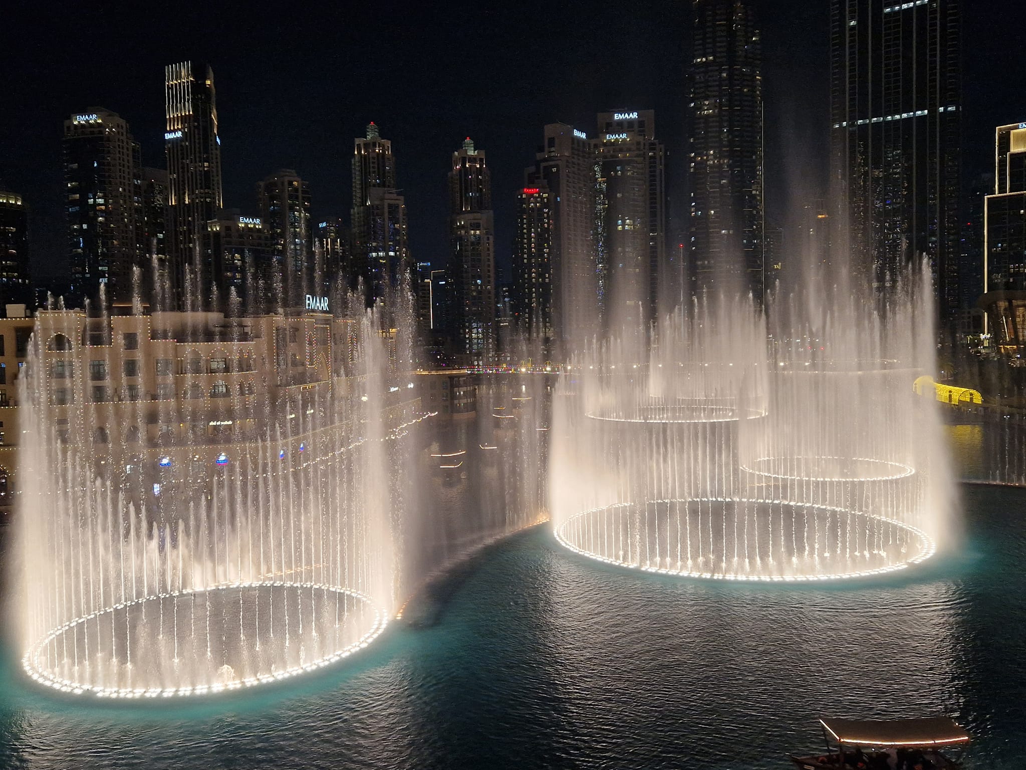 Valentine's Day in Dubai - Dubai Fountain