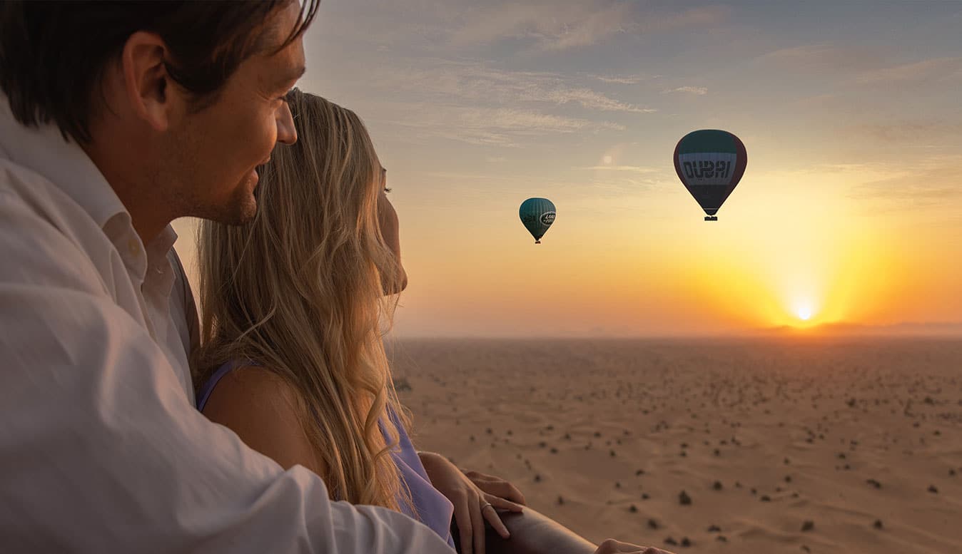 Valentine's Day in Dubai - Hot air balloon flight